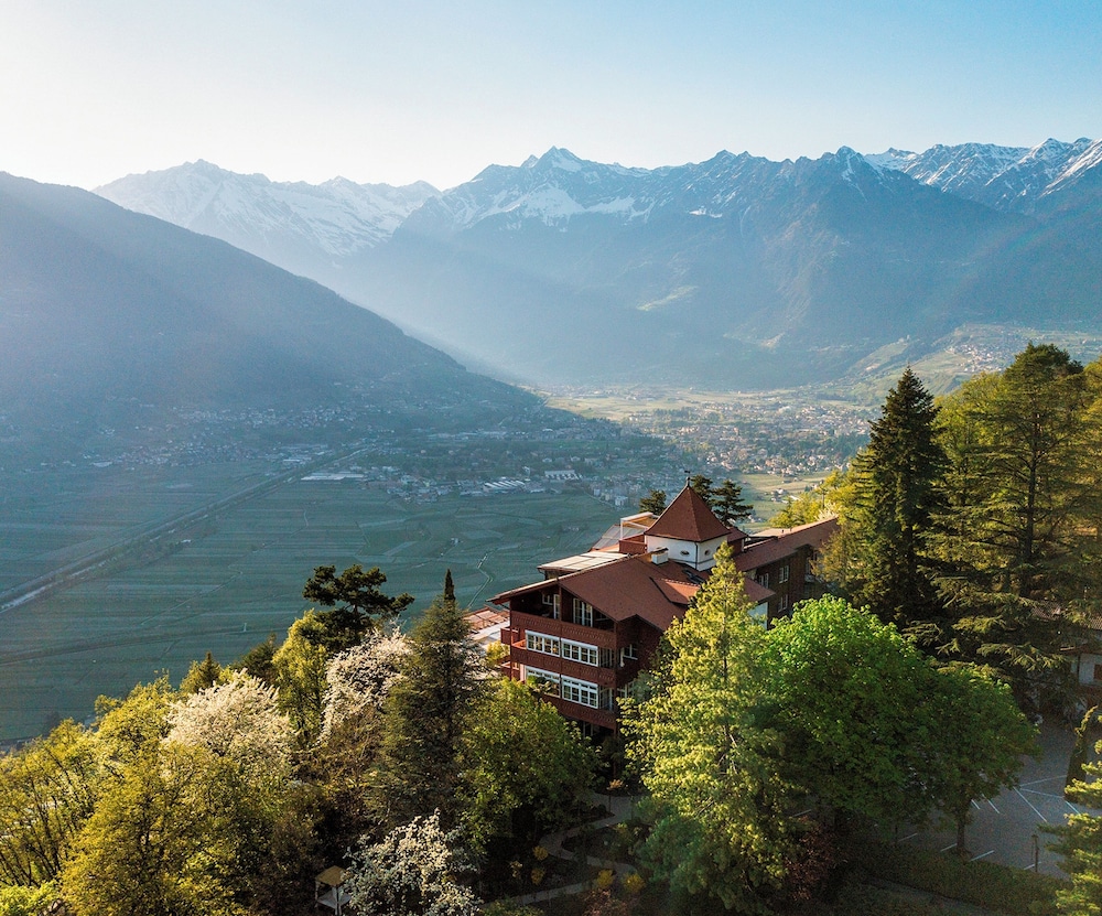 Relais & Chateaux Hotel Castel Fragsburg