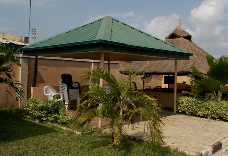 Dafed Hotel And Gardens