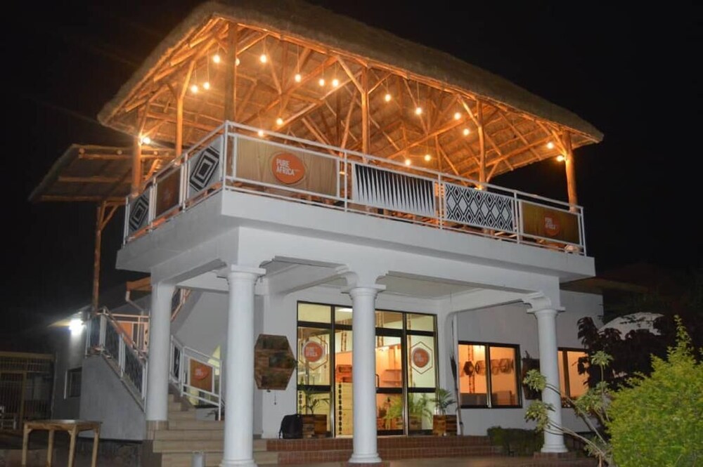 B&B Pure Africa Coffeebar — 4-Star Luxury Hotel in Kigali, Rwanda