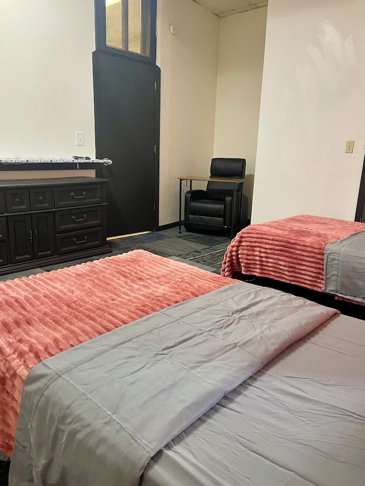 Cameron Suites — Cameron — photo 3