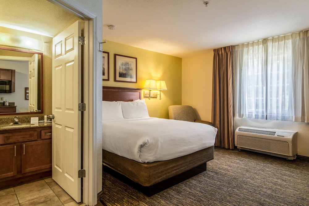 Candlewood Suites Jacksonville East Merril Road by IHG - photo 19