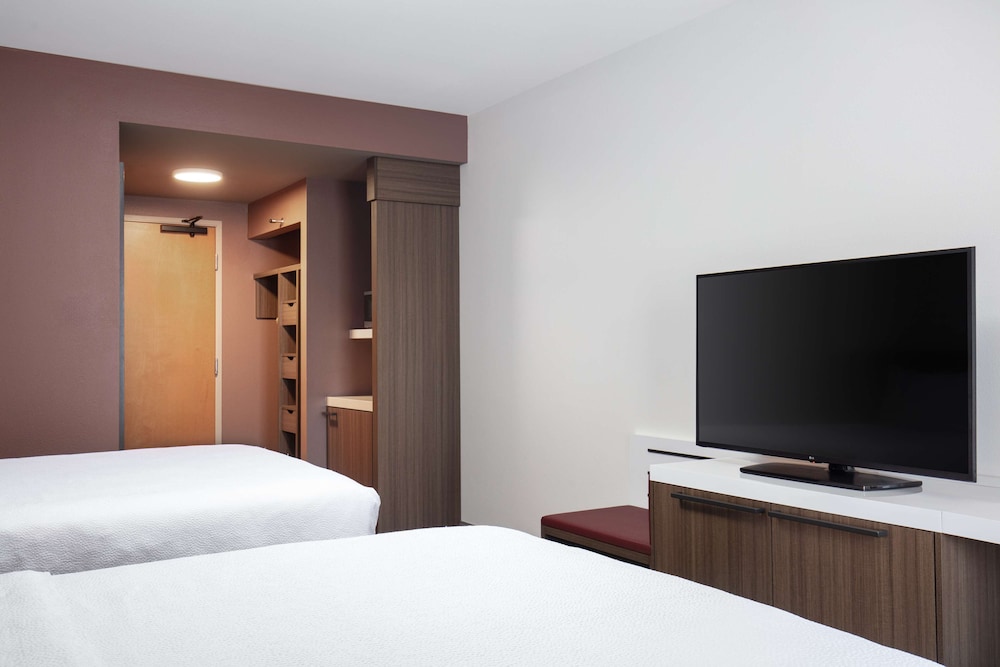Hilton Garden Inn Kalispell - photo 14