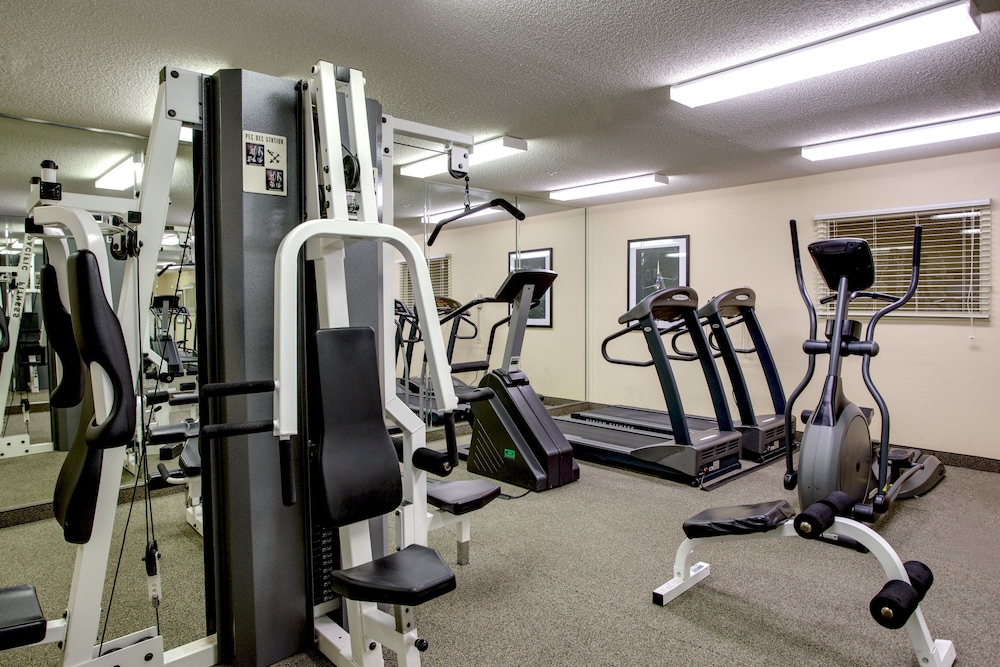 Candlewood Suites Raleigh Crabtree by IHG - photo 26