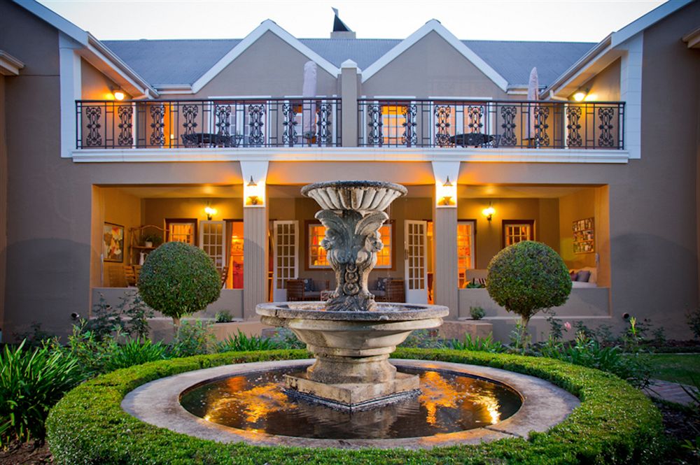 Rusthuiz Guest House — 4-Star Luxury Hotel in Stellenbosch, South Africa