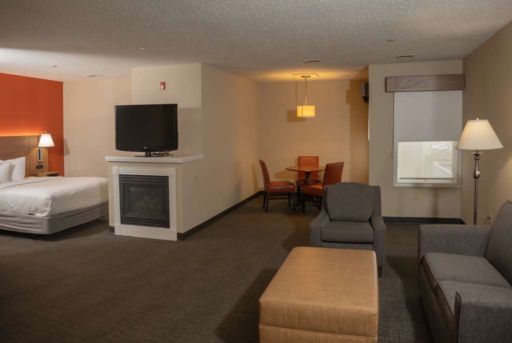 Hawthorn Suites BY Wyndham Erie - photo 2