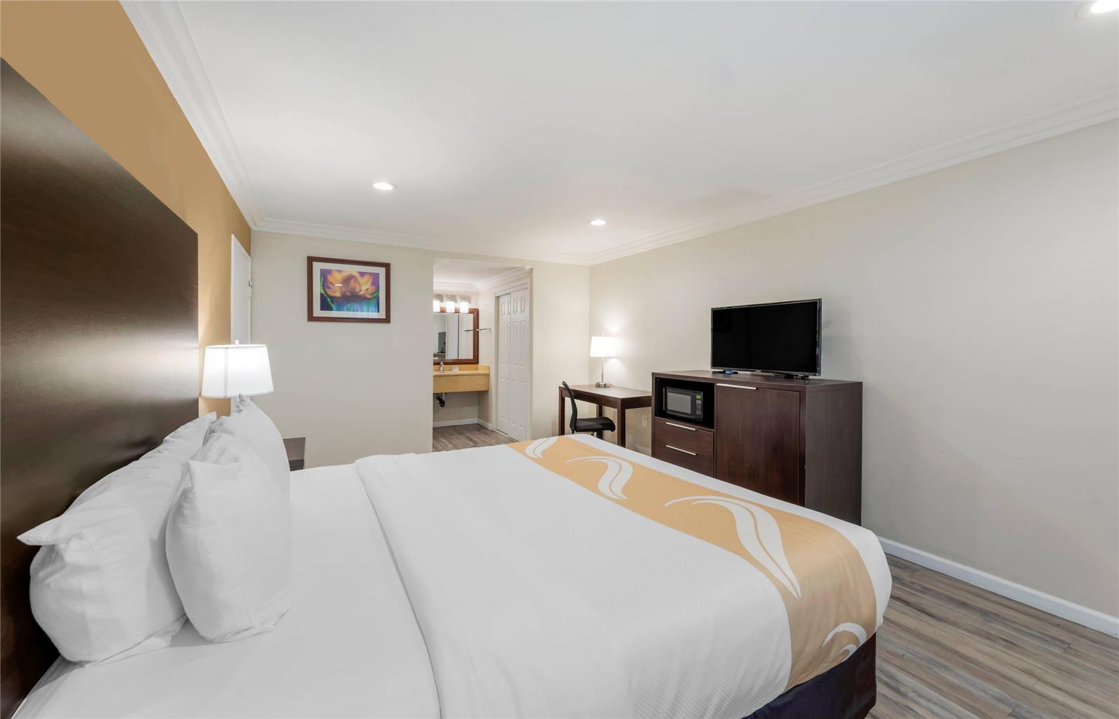 Quality Inn Long Beach Signal Hill - photo 20