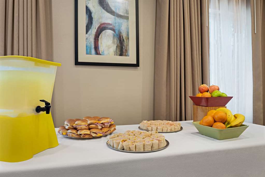 Hawthorn Extended Stay by Wyndham Decatur - photo 9
