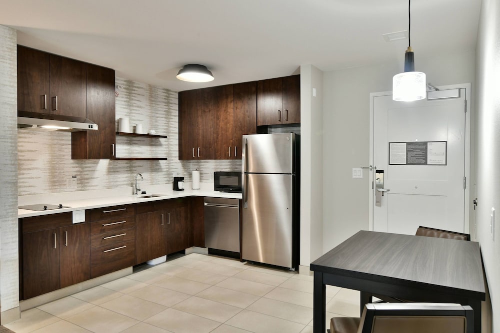 Residence Inn by Marriott Eau Claire - photo 9