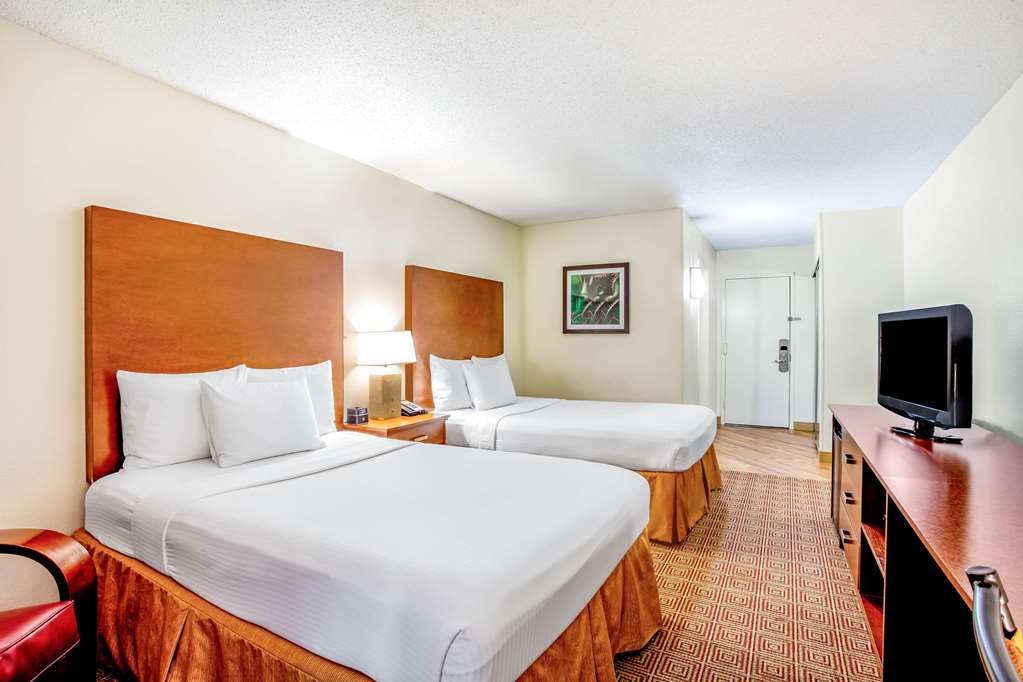 La Quinta Inn & Suites by Wyndham Danbury - photo 38