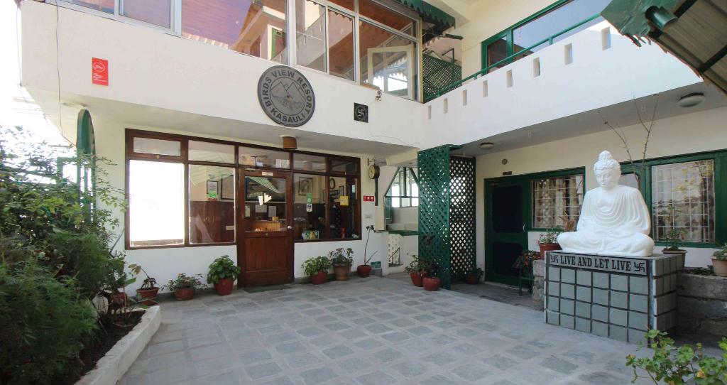 Birds View Resort in Kasauli, India