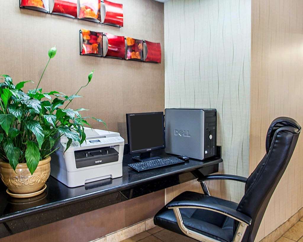 Quality Inn & Suites Davenport near I 80 - photo 24