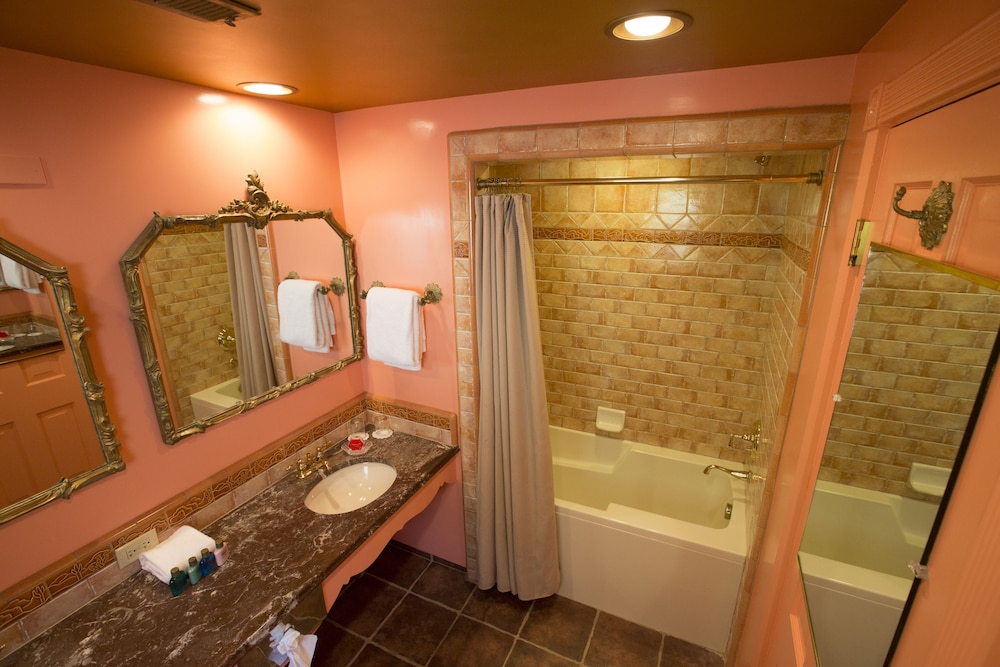 Madonna Inn - photo 174