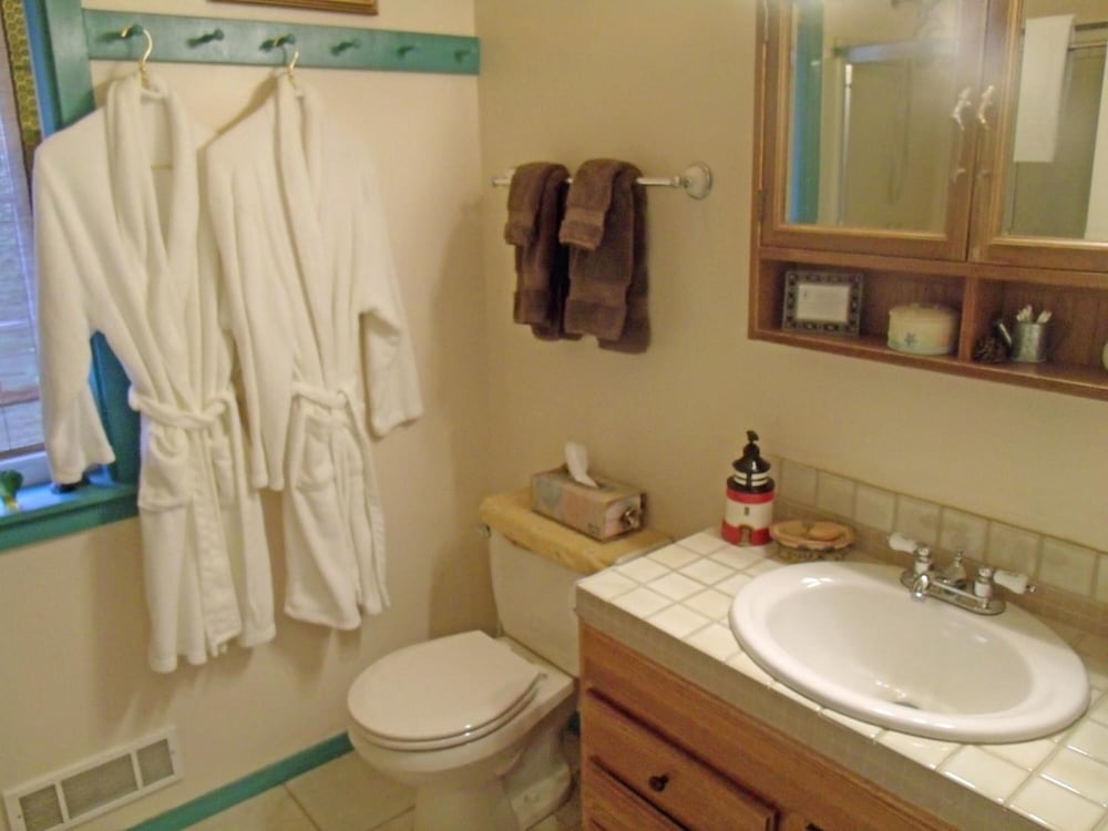 Inn to the Woods B&B - photo 16