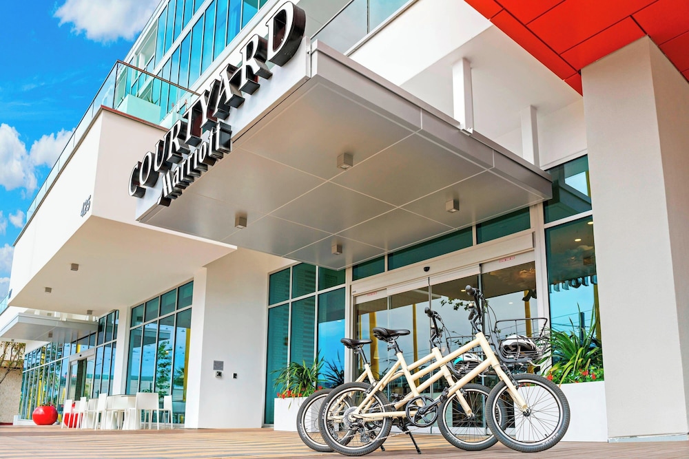 Courtyard by Marriott Santa Monica - photo 37