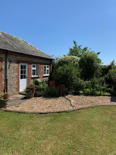 The Hen House — 4-Star Luxury Hotel in Chichester, United Kingdom