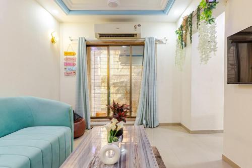 2bhk flat 5min from Goregaon Nesco