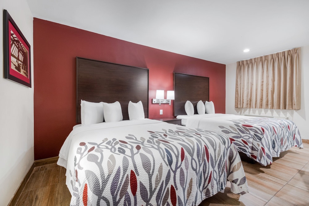 Red Roof Inn Houston Spring North - photo 15