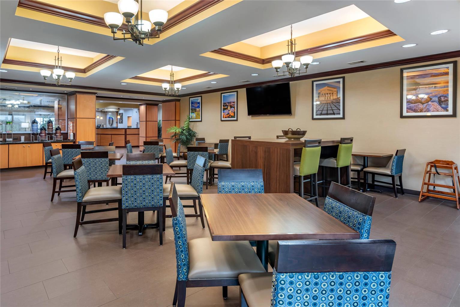 Comfort Suites Vicksburg - photo 22