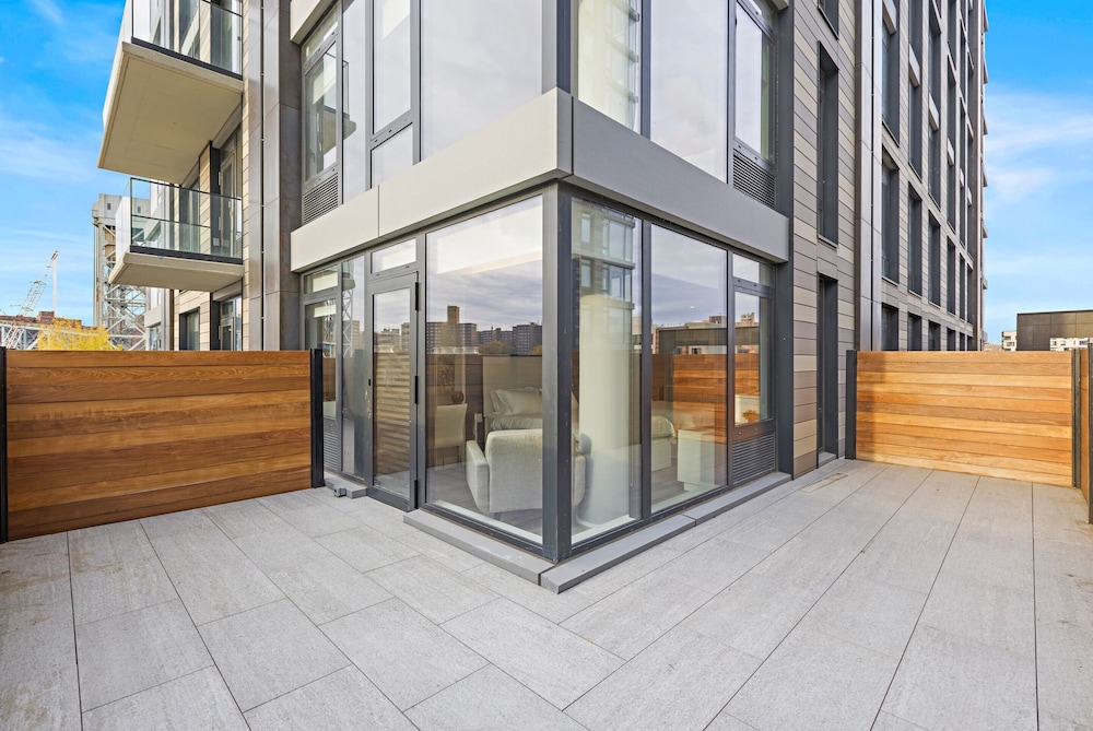 Global Luxury Suites at The Arches - photo 19