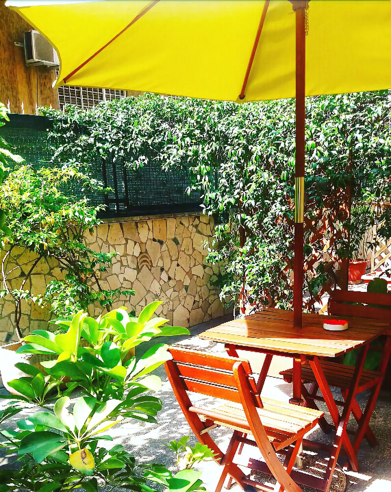 Le Tare - carbon neutral hotel in Rome