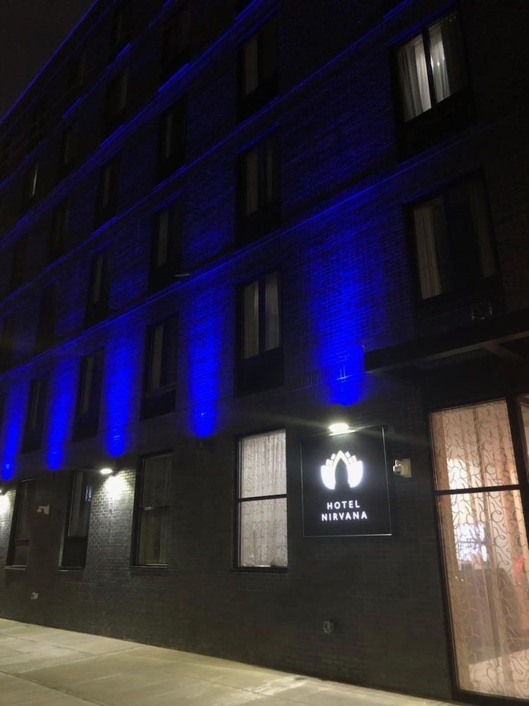 Hotel Nirvana - photo 28