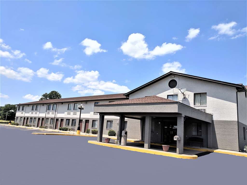 Americas Best Value Inn West Frankfort pet-friendly hotel West Frankfort