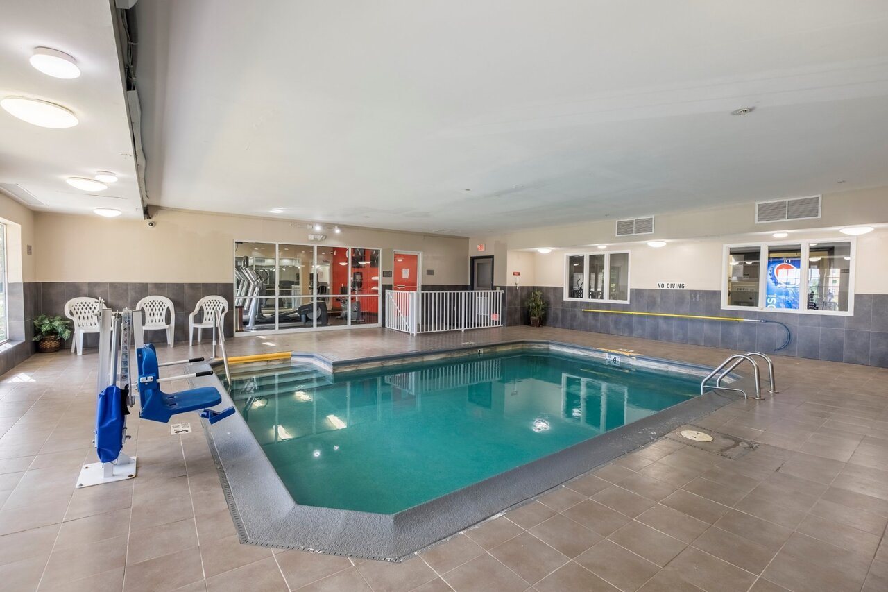 Holiday Inn Express & Suites Chicago Matteson an IHG Hotel - photo 12