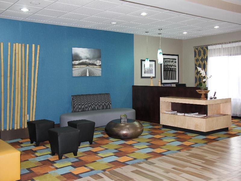 Holiday Inn Express & Suites Roanoke Rapids SE by IHG - photo 10