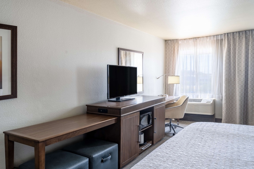 Hampton Inn by Hilton Irvine East Lake Forest - photo 15