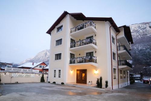 Pension Noblesse — 4-Star Luxury Hotel in Baile Herculane, Romania
