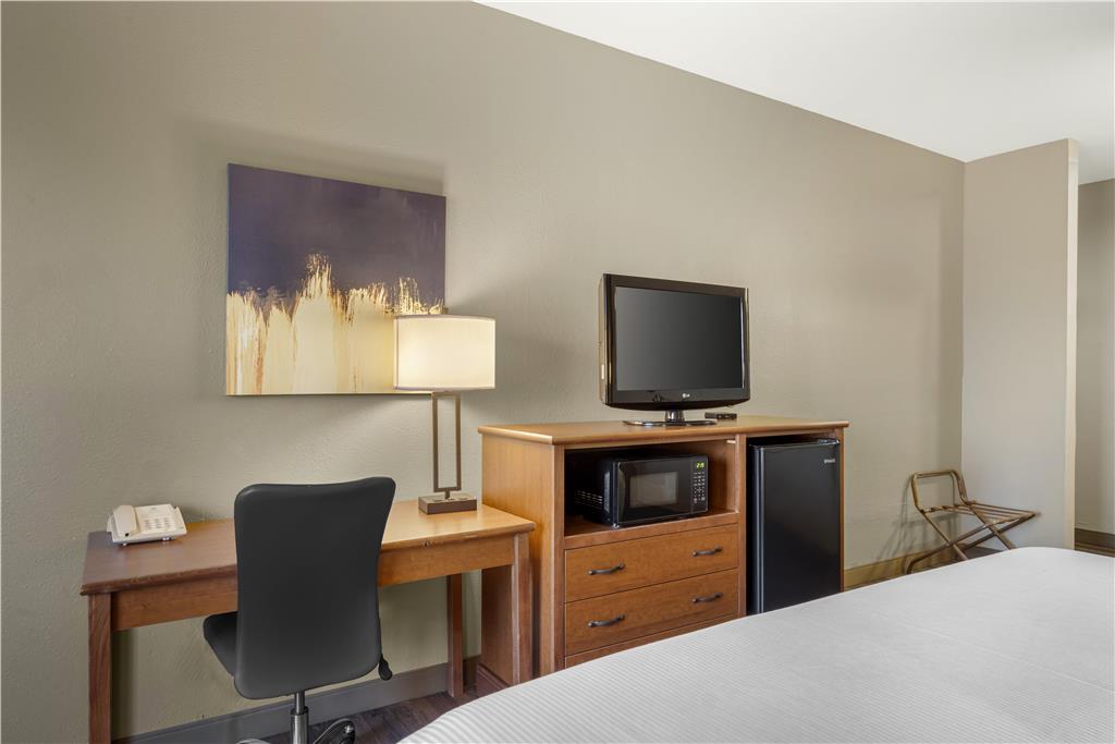 Best Western Woodburn - photo 32
