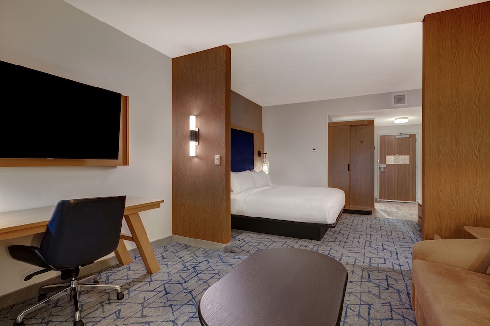 Fairfield Inn & Suites By Marriott Minneapolis Downtown - photo 15