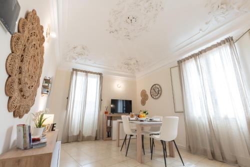 Wish Apartment Catania Centro Storico — 4-Star Luxury Hotel in Catania, Italy