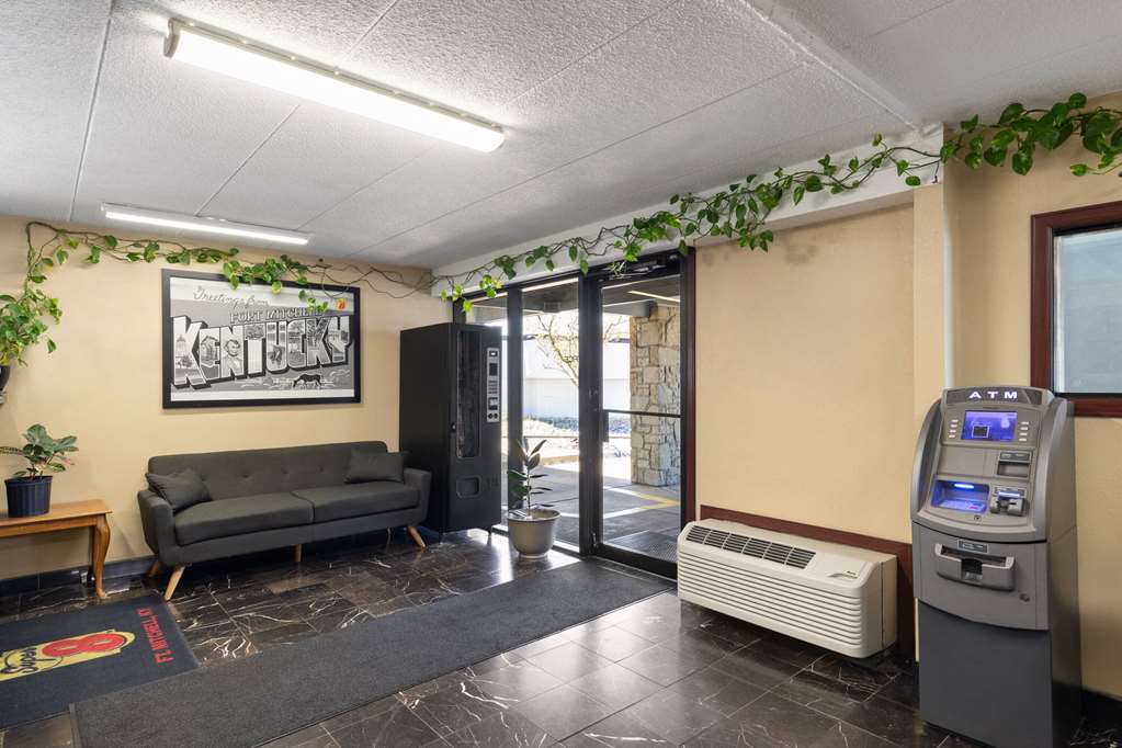 Super 8 by Wyndham Fort Mitchell Cincinnati Area - photo 7