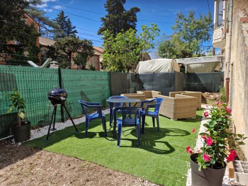 Charmant T2 Ideal Curiste 1min a Pied de la Cure Thermale in El Volo, France