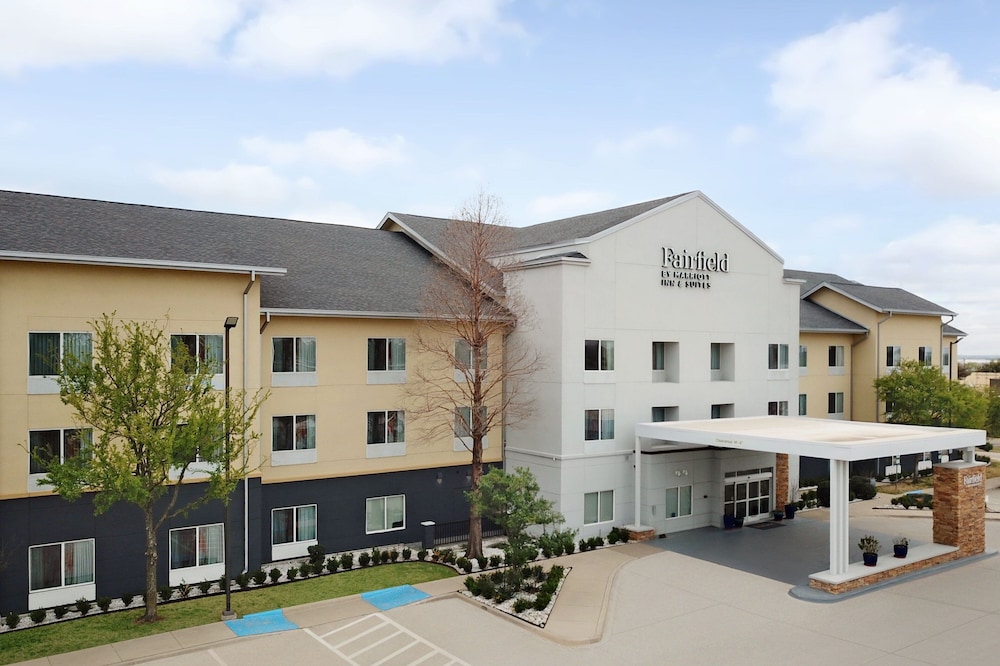 Fairfield Inn and Suites by Marriott Denton in Denton, United States