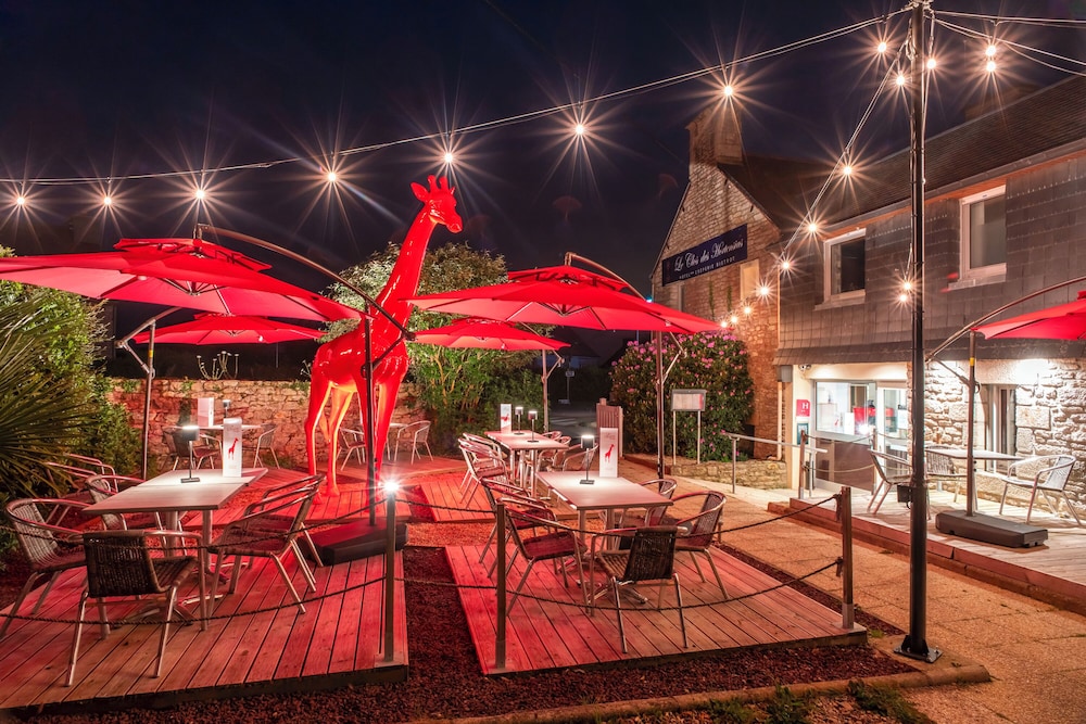 Logis Hôtel Vannes Nord Le Clos des Hortensias in Vannes, France