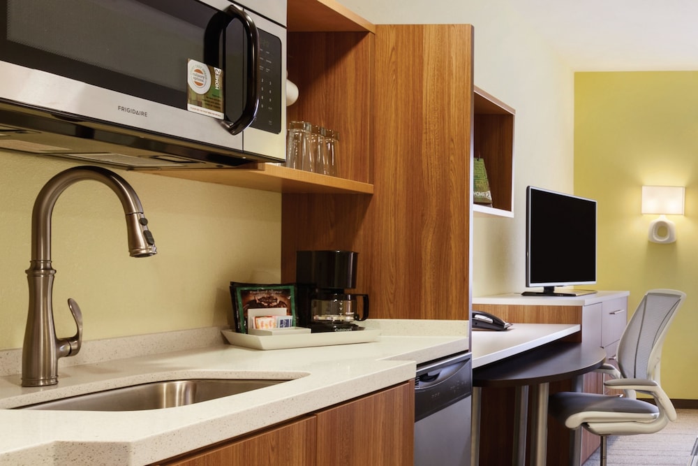 Home2 Suites by Hilton College Station - photo 8