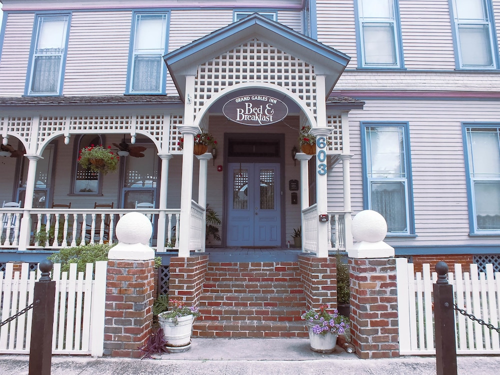 Grand Gables Inn Bed & Breakfast - photo 29