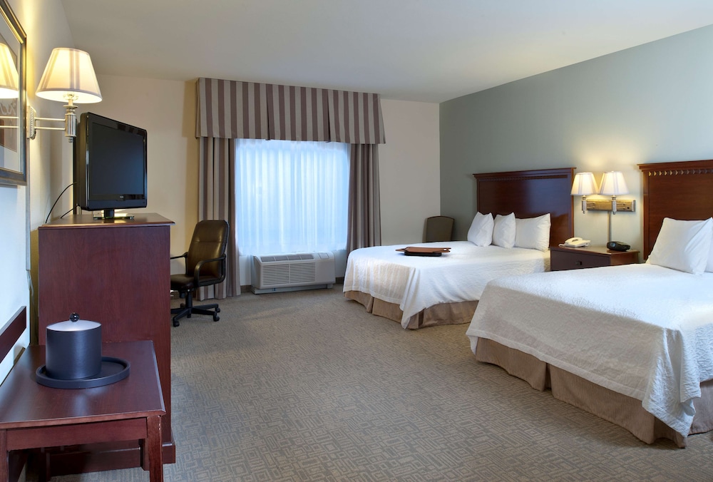 Hampton Inn & Suites Prescott Valley - photo 26