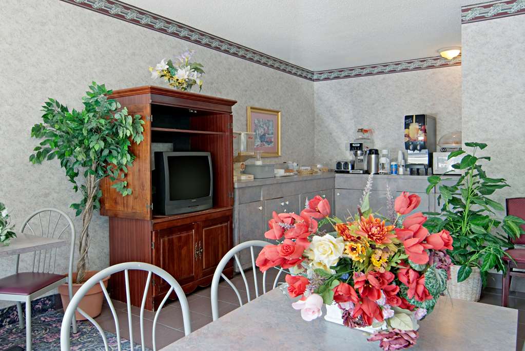 Americas Best Value Inn & Suites Clarksdale - photo 18