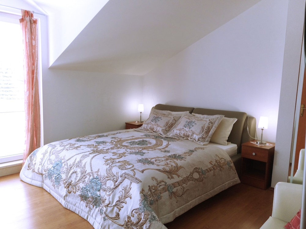 Adria Apartments