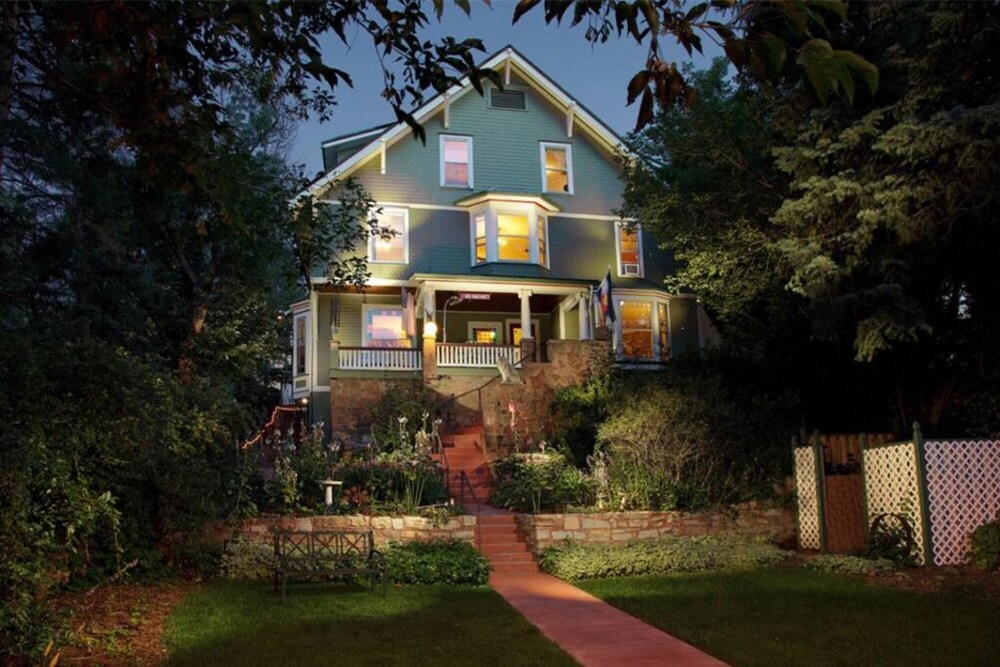 Avenue Hotel Bed & Breakfast - photo 29