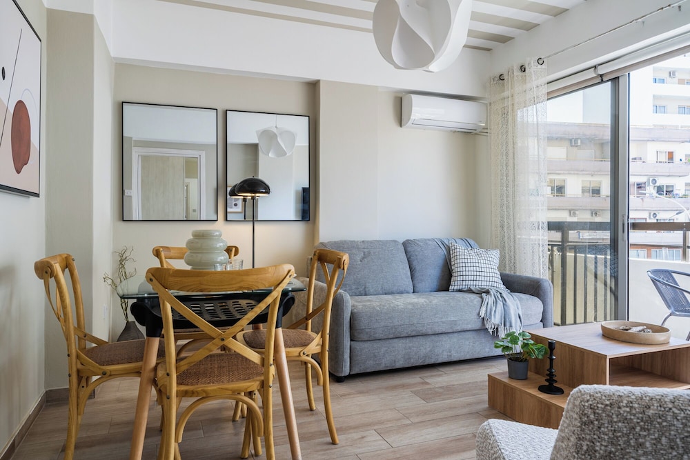 Berries 1 BR Apt in Larnaca