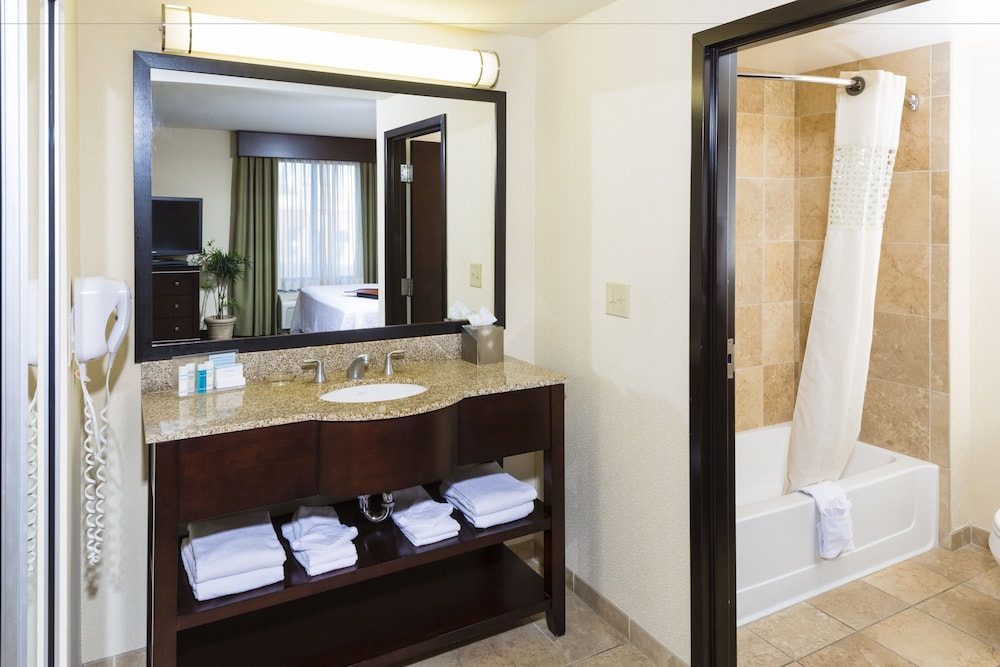 Hampton Inn & Suites Las Vegas South - photo 26