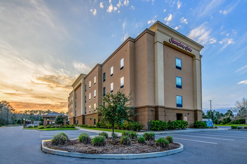 Hampton Inn Foley - photo 2