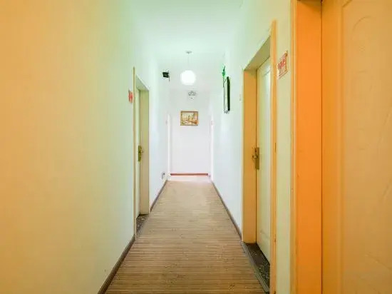 Hello Light Hotel - carbon neutral hotel in Chengdu