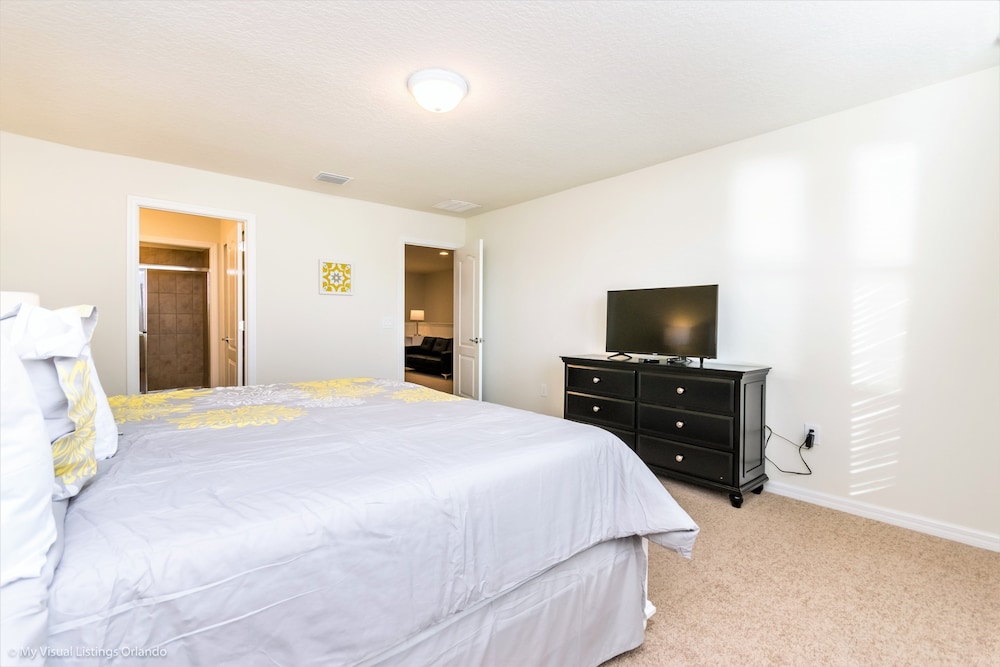 8810Geneve — 4-Star Luxury Hotel in Kissimmee, United States