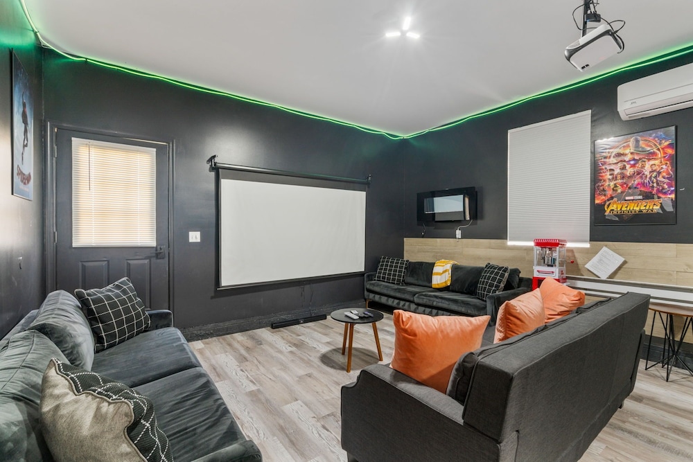 Poconos Family Retreat Game Room 4br — Mount Pocono