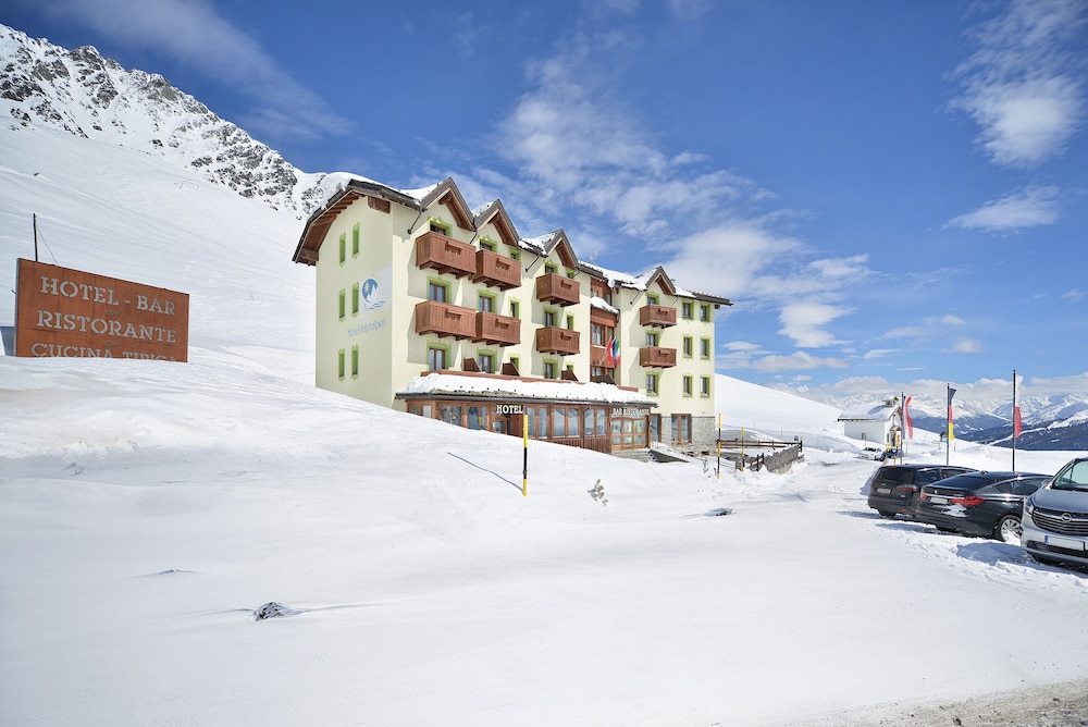 Hotel Interalpen - carbon neutral hotel in Isolaccia